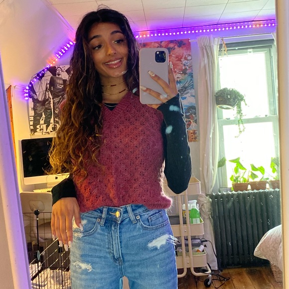 Meet your Posher, Kennedy - Picture 4 of 5